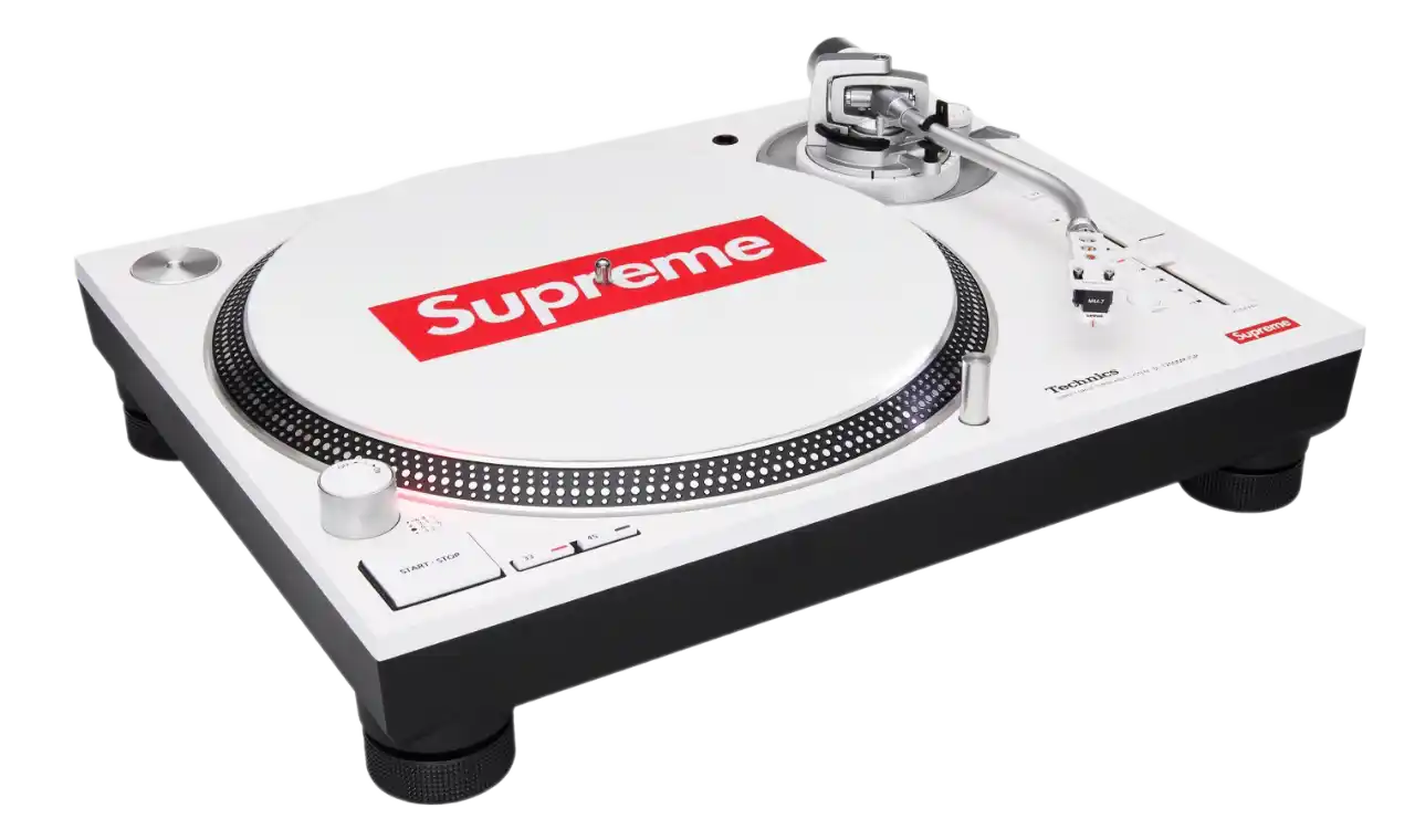 Supreme Technics SL-1200MK7 Turntable - White
