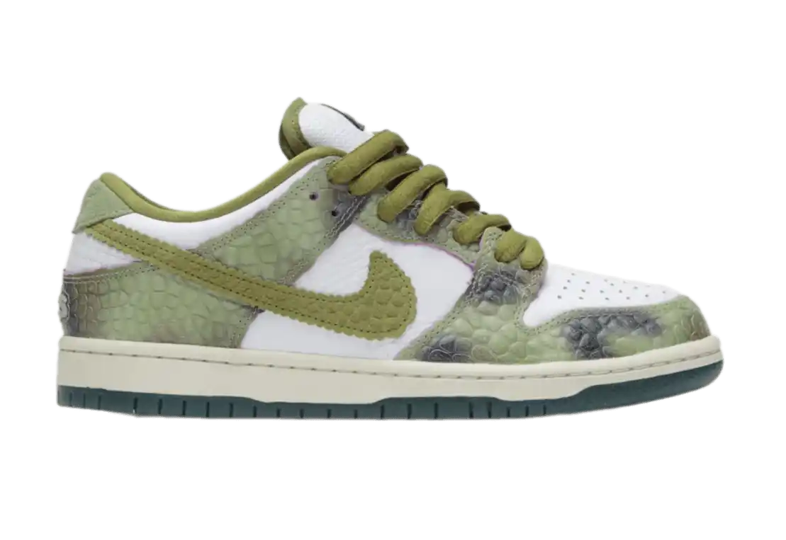 Nike SB Dunk Low - Alexis Sablone Chameleon